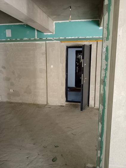 Spațiu comercial, de 119 mp, în Florești