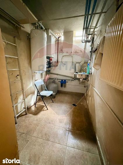 Casă cu 6 camere cu Teren 593.28 Mp în Pantelimon