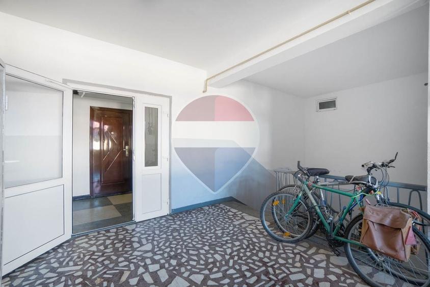Apartament cu 2 camere nedecomandat, mobilat în Noua