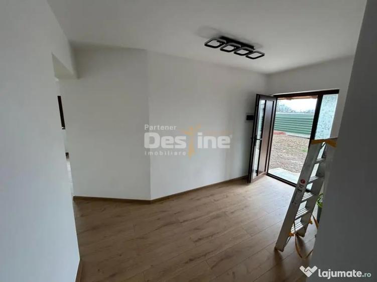 Casă cu 3 camere cu Teren 805 Mp în Dumbrava