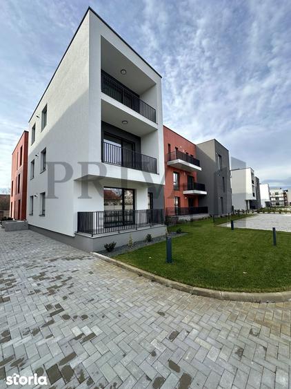 Apartament cu 3 camere decomandat în Girocului
