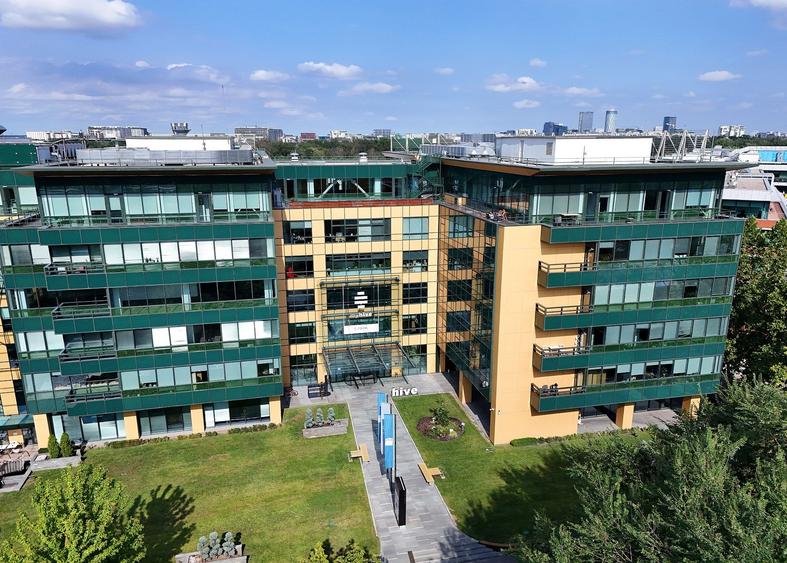 Birou, de 34,186 mp, în P-ta Presei Libere
