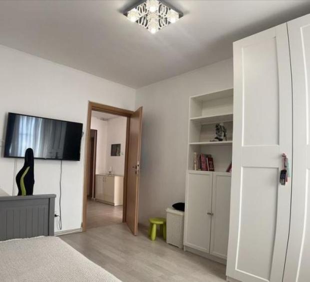 Apartament cu 4 camere, mobilat în Berceni