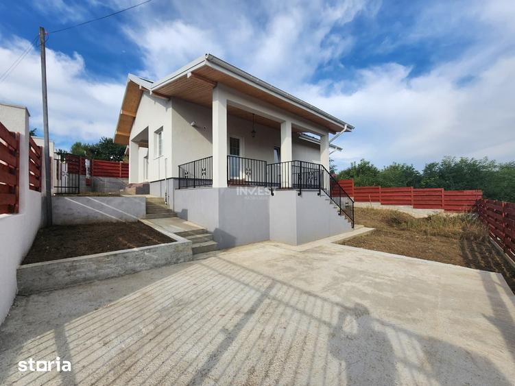 Casă cu 4 camere cu Teren 500 Mp în Miroslava
