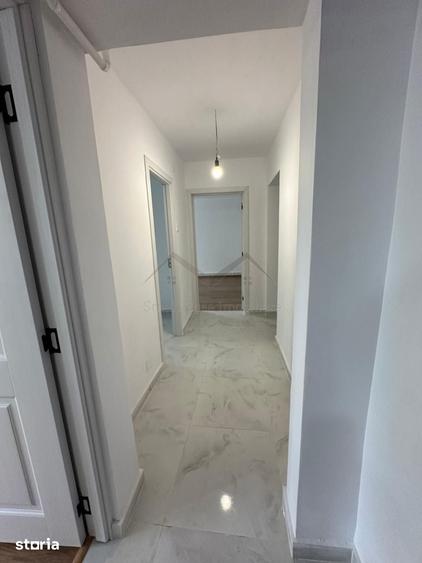 Apartament cu 4 camere decomandat în Dacia