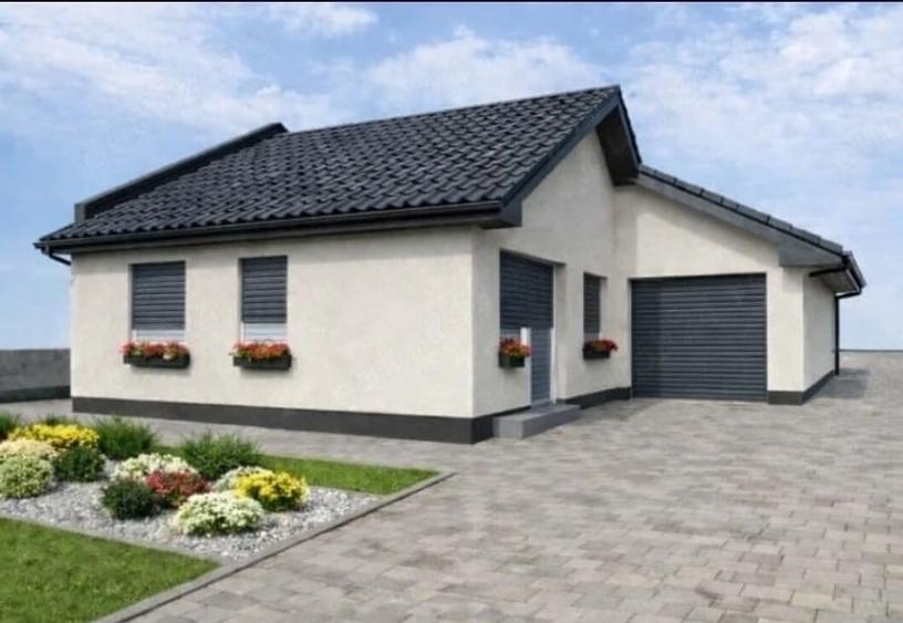 Casă cu 6 camere cu Teren 394 Mp în Central
