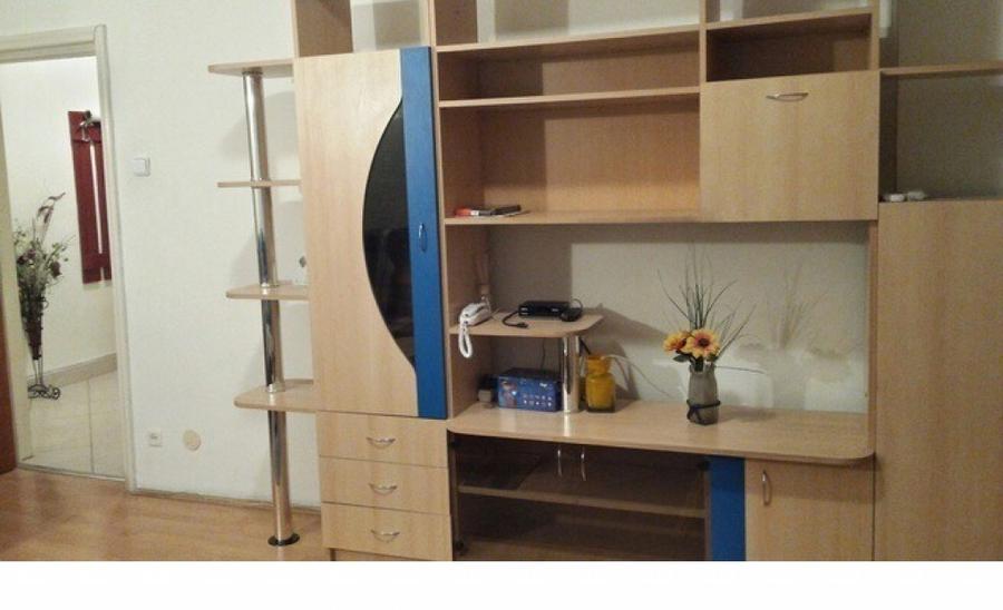 Apartament cu 3 camere decomandat în Tineretului