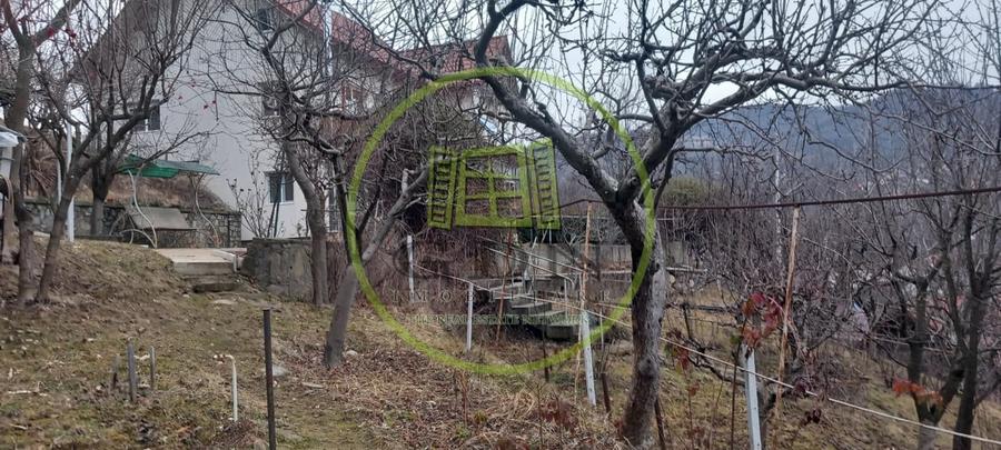 Casă individuală cu 6 camere cu Teren 2200 Mp în Cerașu