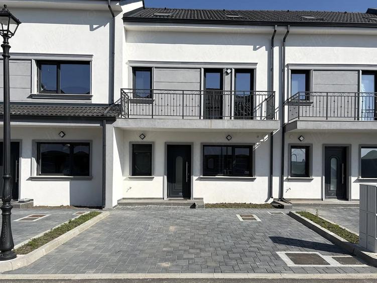 Casă cu 4 camere cu Teren 33 Mp în Mehala