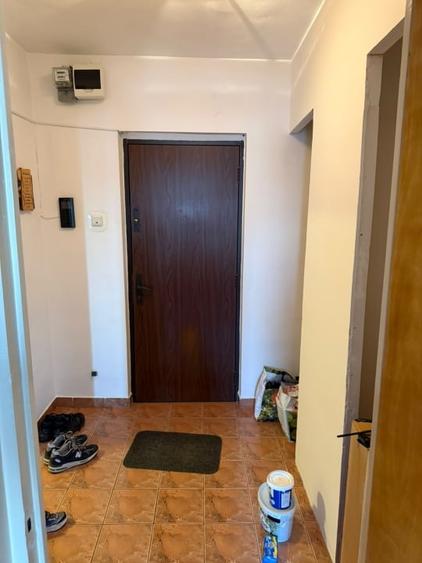 Apartament cu 2 camere decomandat, mobilat în Drumul Taberei