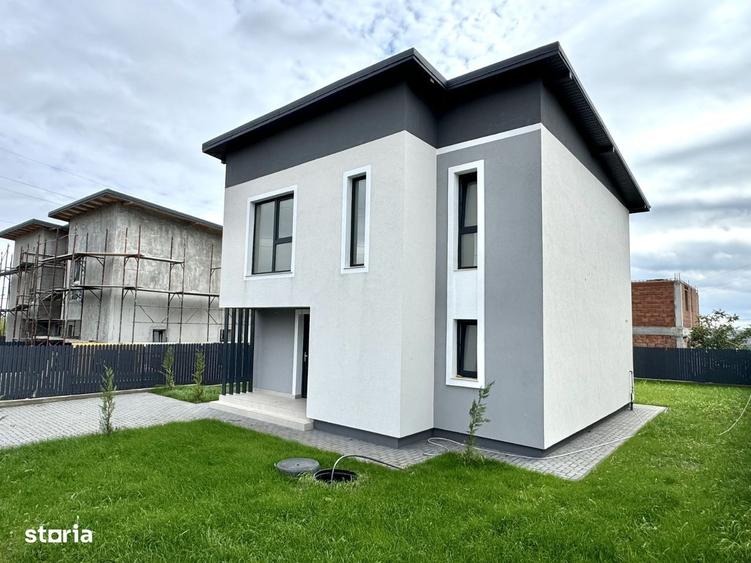 Casă cu 4 camere în Valea Lupului
