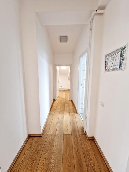 Apartament cu 4 camere decomandat în Cotroceni