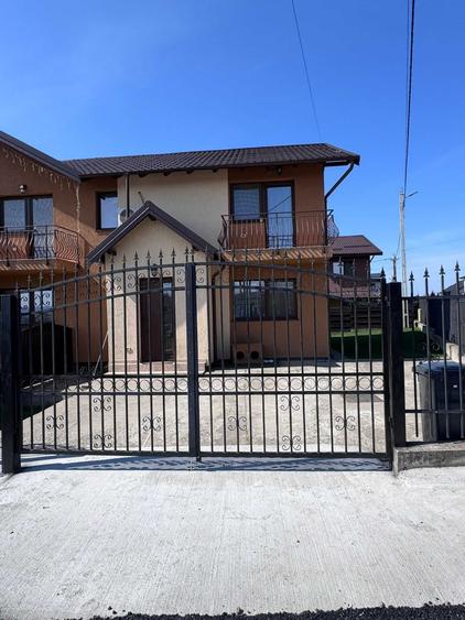 Casă cu 3 camere cu Teren 200 Mp în Miroslava