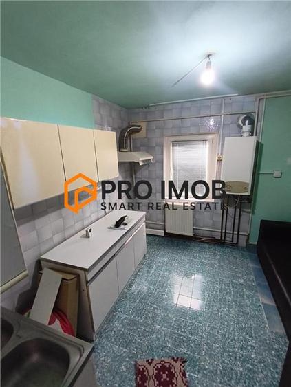 Apartament cu 2 camere semidecomandat, mobilat în Dorobanți 1