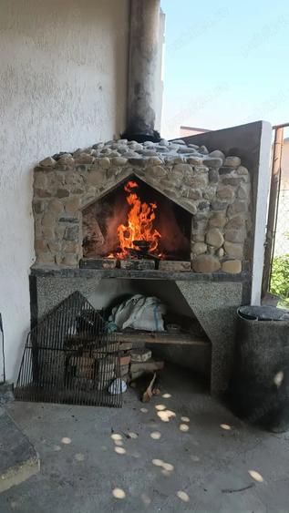 Casă cu 3 camere în Pisc