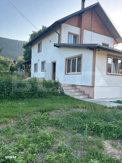 Casă cu 4 camere în Sadova