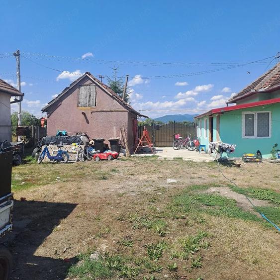 Casă cu Teren 1000 Mp în Tâmpa