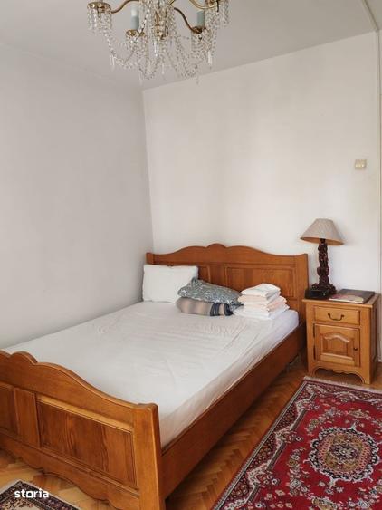 Apartament cu 4 camere în Drumul Taberei
