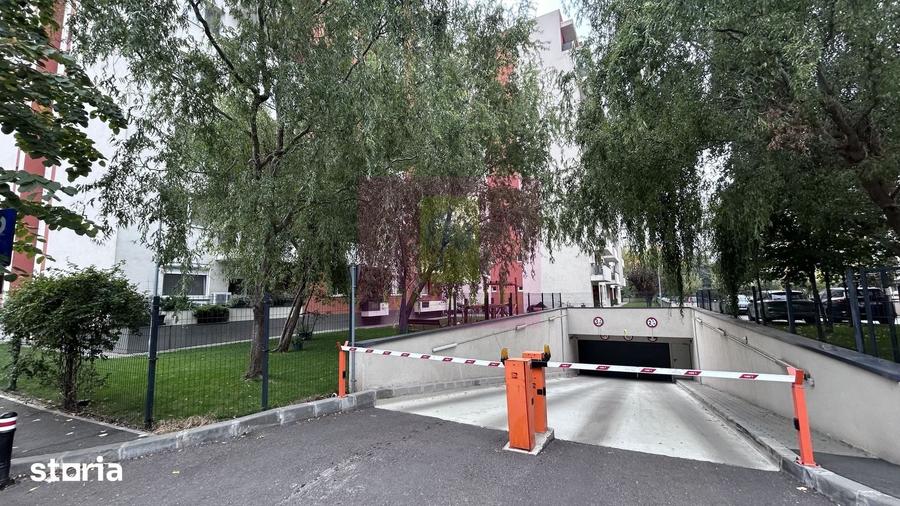 Apartament cu 4 camere decomandat, mobilat în Dristor