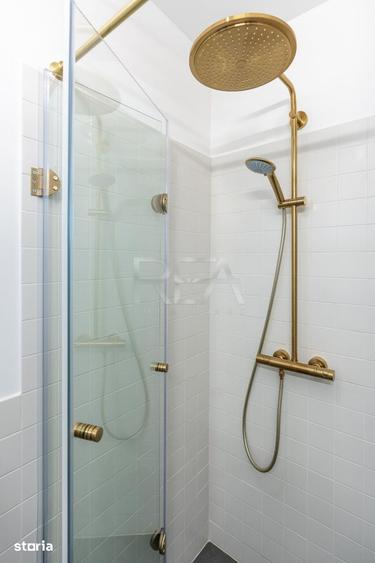 Apartament cu 3 camere în Văcăresti