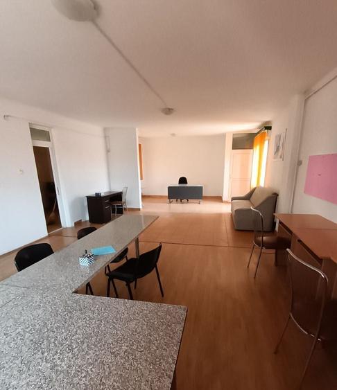 Casă cu 2 camere cu Teren 50 Mp în Central