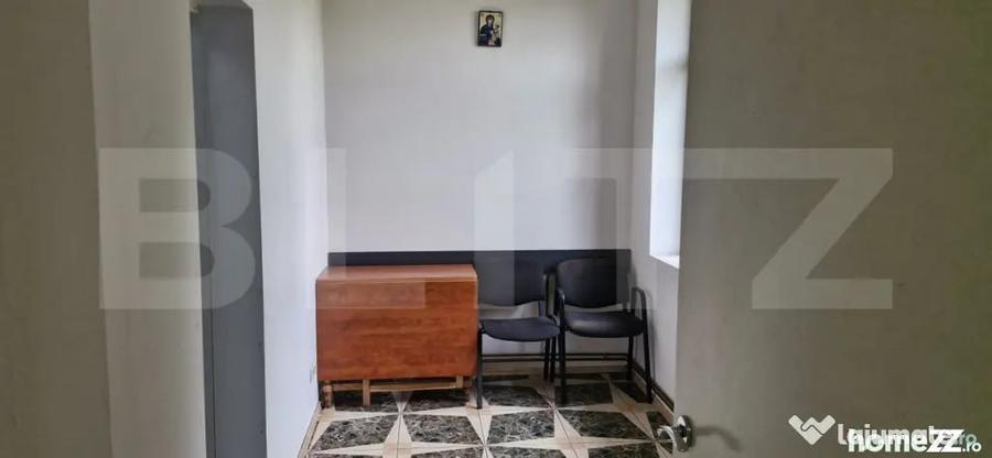 Casă cu 2 camere cu Teren 1138 Mp în Central