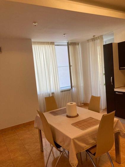 Apartament cu 3 camere decomandat în Ultracentral