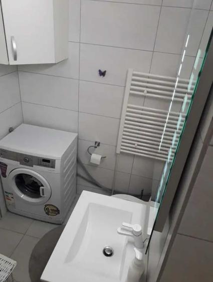 Apartament cu 2 camere decomandat în Ștrand