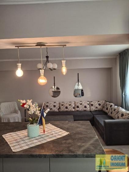 Apartament cu 2 camere semidecomandat în Casa de Cultură