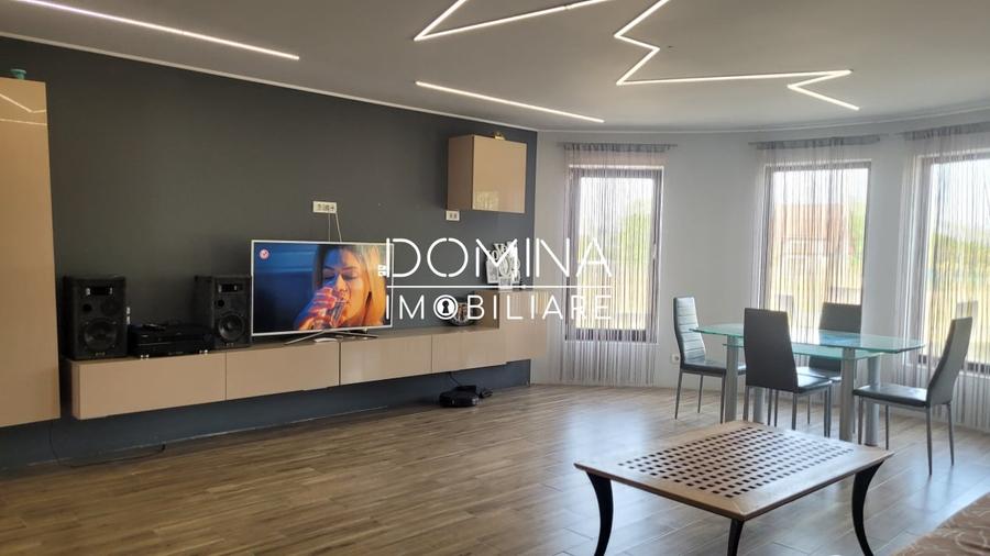 Casă individuală cu 7 camere cu Garaj în Scoarța