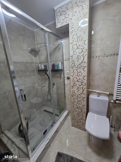 Garsonieră decomandată în Școlilor