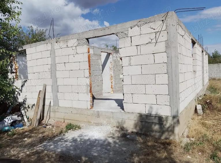 Teren de 500 mp, în Podu Pitarului