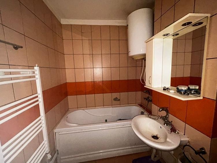 Apartament cu 2 camere decomandat în Ultracentral