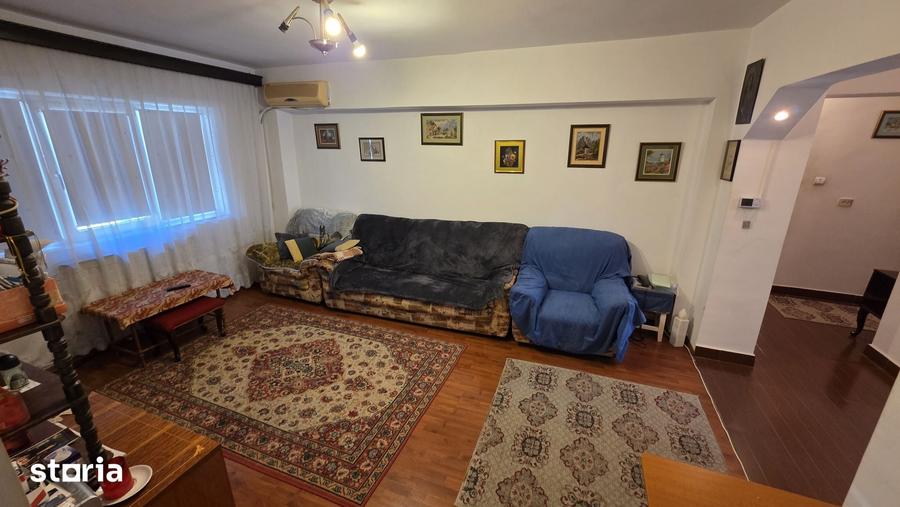 Apartament cu 4 camere în Central