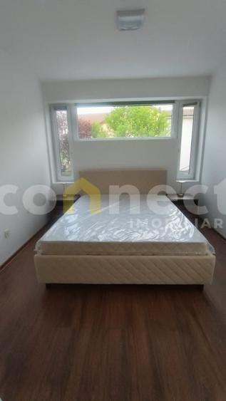 Duplex cu 4 camere cu Canalizare în Europa