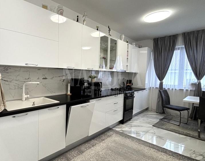 Duplex cu 4 camere cu Canalizare în Florești