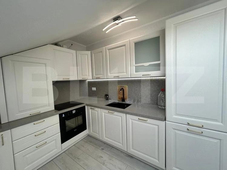 Apartament cu 3 camere semidecomandat în Ultracentral