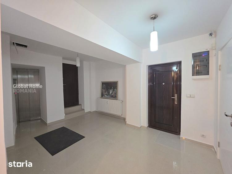 Spațiu comercial, de 31.8 mp, în Romană