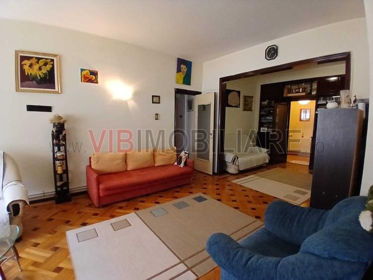 Apartament cu 3 camere circular în Universitate