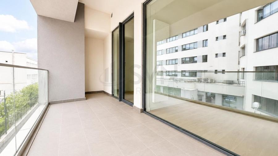 Apartament cu 2 camere semidecomandat în Aviației