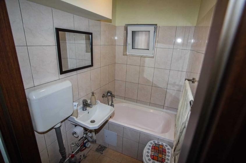 Apartament cu 2 camere semidecomandat în Exterior Vest