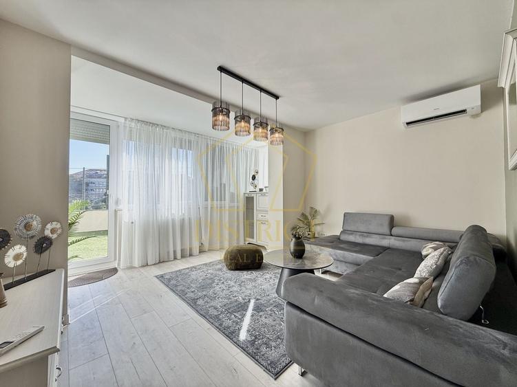Apartament cu 3 camere decomandat, mobilat în Bălcescu