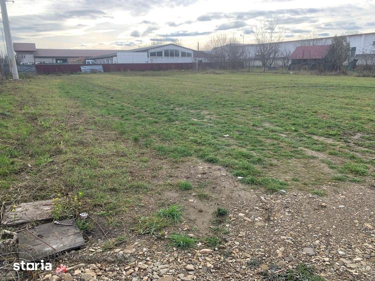Spațiu comercial, de 2,000 mp, în Marginea