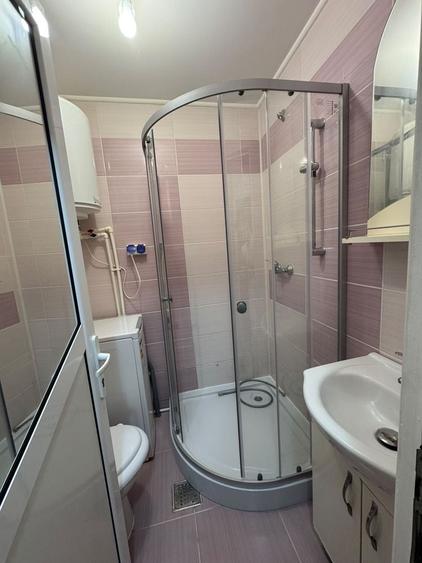 Persoana fizica inchiriez apartament cu o camera, zona Nicolina 2 strada Clopotari - 5