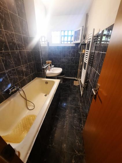 Apartament cu 2 camere nedecomandat, mobilat în Podu Roș