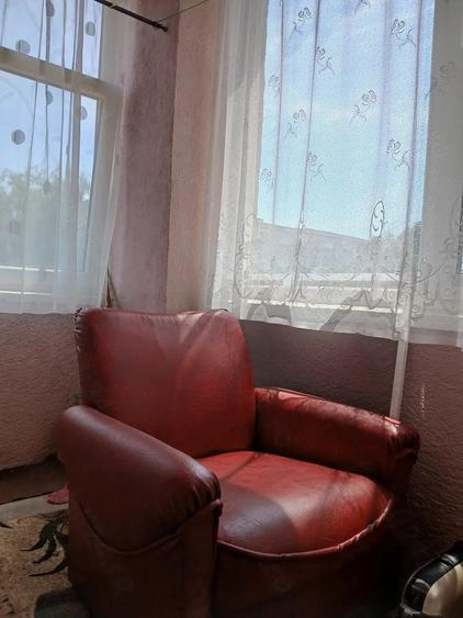 Apartament cu 3 camere decomandat în Anda