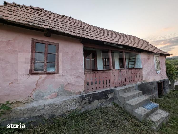 Casă cu 2 camere cu Teren 2111 Mp în Mihai Viteazu