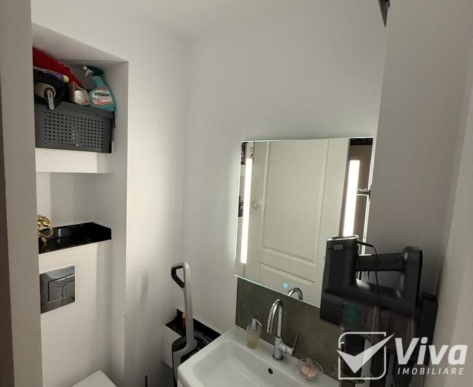 Apartament cu 3 camere decomandat, mobilat în Nicolina