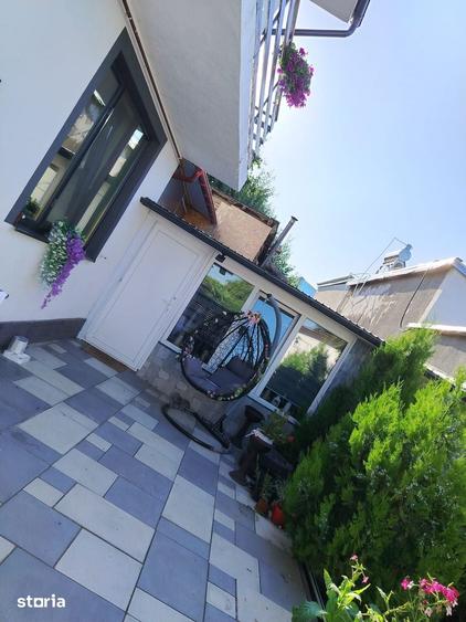 Casă cu 4 camere cu Teren 180 Mp în Chercea