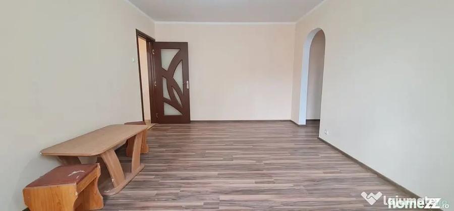 Apartament 2 camere Tractorul - 1
